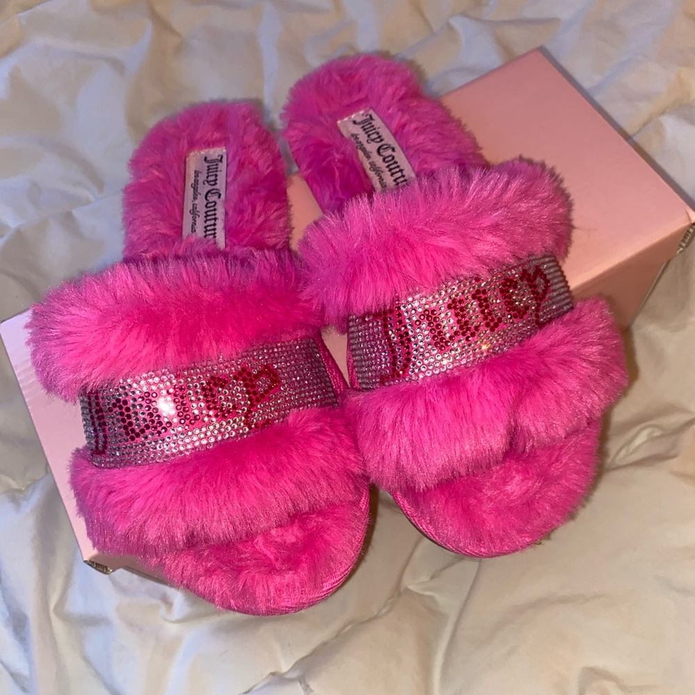 Juicy Couture hot pink fuzzy slippers